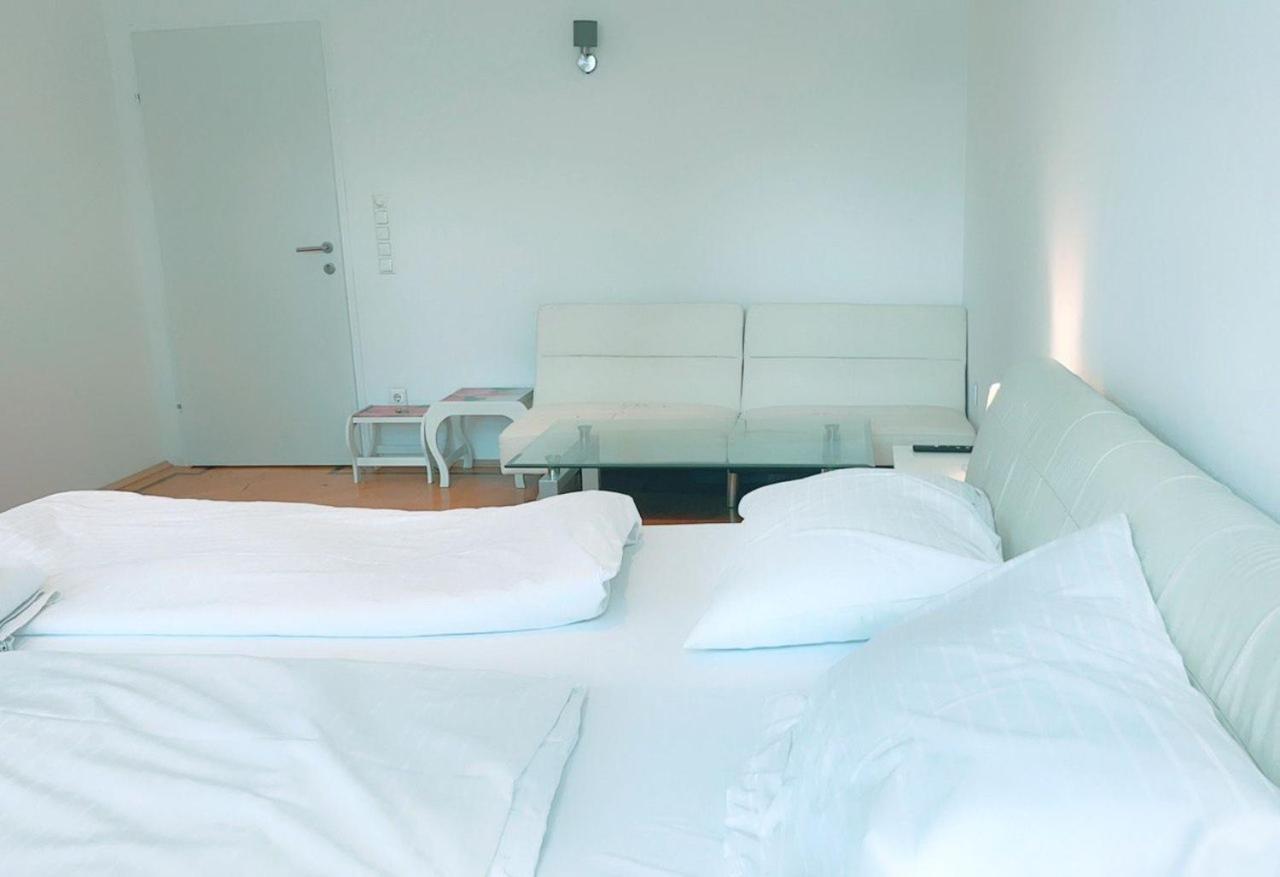 Deluxe Rooms In Keplerplatz Vienna Esterno foto