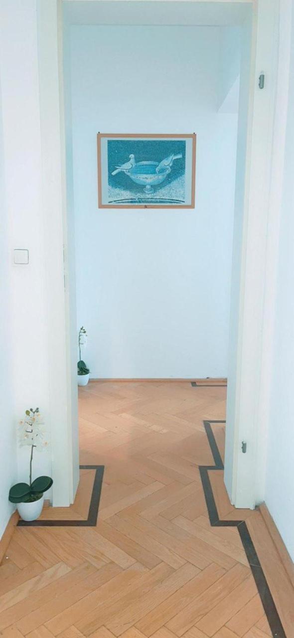Deluxe Rooms In Keplerplatz Vienna Esterno foto